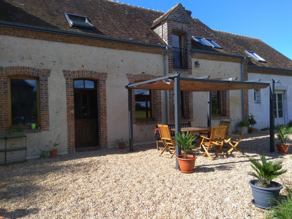 Chambre Avec Sdb Privative En Pleine Campagne Baillou Exterior foto